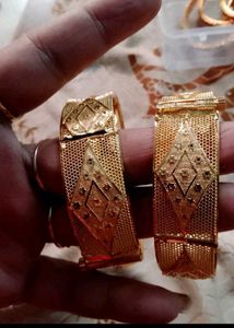 Elegant Gold-Plated Bangle Set