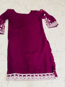 Elegant Purple Embroidered Kurti
