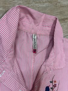 DJ&amp;C Floral Embroidery Boxy-fit Shirt