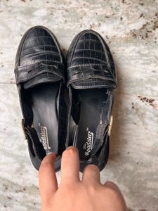 Black Croc Embossed Slingback Loafers
