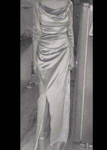 Beautiful Grey Bodycon Dress With Cut  👗