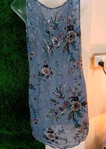 Beautifull Velvet Velour Floral Twist Dress