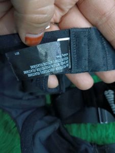 30 💞🆕Black Sports Bra