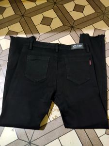 Black Skinny Jeans