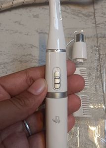 New Bombay Shaving Company Women's Face Razor