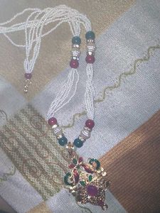 Elegant Beaded Necklace