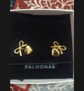 Palmonas Love Earrings