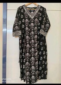New Unused PureCotton Vneck Suit