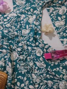 Handmade short kurti printed 💚💗🎀