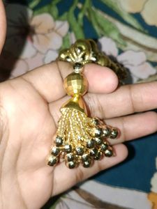 10 Golden Tassels