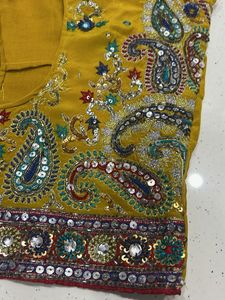 Embroidered Blouse 👚