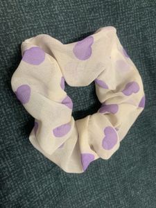 Pair of scrunchie