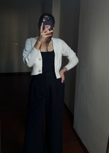 WHITE ZIRCONIA BUTTONED DOWN CROP CARDIGAN