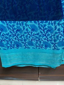 blue floral print saree