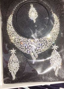 New Unused Sparkling Silver Bridal Jewelry Set