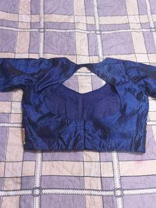 Elegant Blue &amp; Gold lahenga