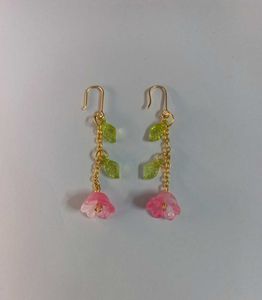 🌸 Elegant Handmade Pink Flower Leaf Drop Earrings