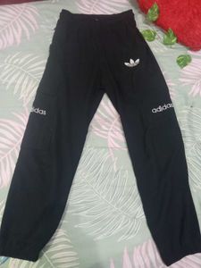 Combo Of Hoodie Nd Parachute Trouser