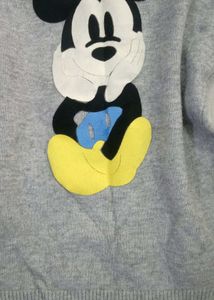 Grey sweatshirt 🌼❤️