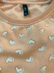 New Peach Sweatshirt Size:XL