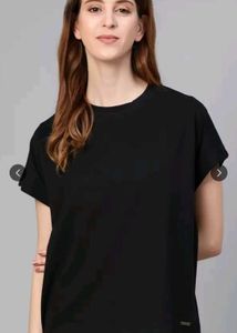 Simple Black T-Shirt