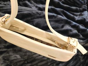 Elegant Cream Shoulder Bag