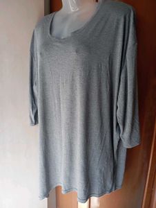 grey oversized tshirt