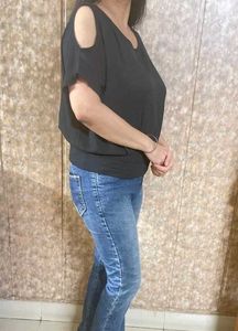 Chic Black Cold Shoulder Top