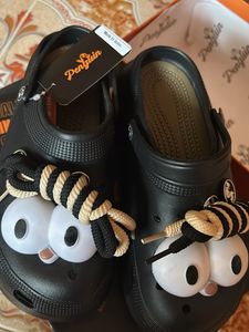 Trendy - Penguin Googly Eye Clogs