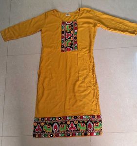 New and unused Elegant Mustard Embroidered Kurta