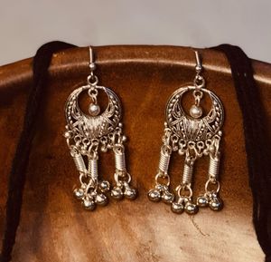 Necklace &amp; Earring Set