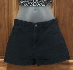 H&amp;M Black Shorts