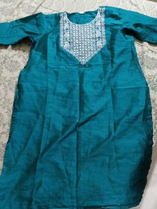 Floral Embroidered Kurtis (2)