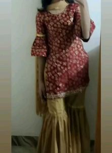 Elegant Kurta Set Sarara