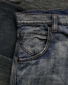 WRANGLER STAIGHT FIT JEANS