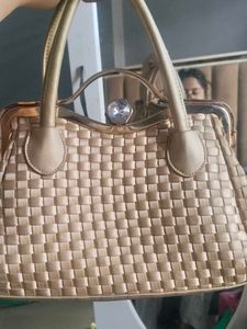 hand bag