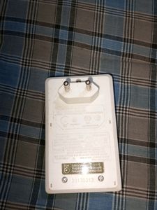 AA Batteries Charger