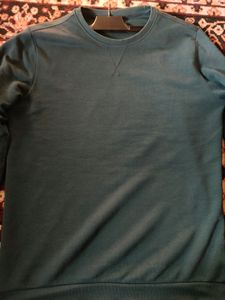 Men Sweater Available In Good Condition Zudio Bran