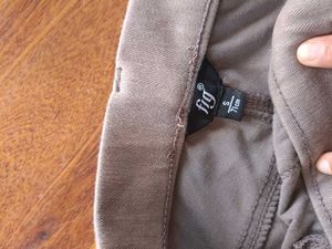 Almost new Two jeggings of brand max and fig