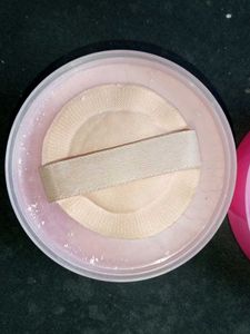 Pond&#39;s Natural Glow Face Powder