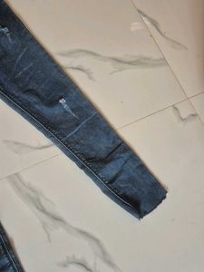 Distressed Skinny Jeans