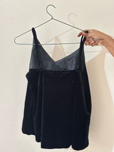 Black crop Top