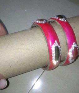 Red Rhinestone Pink lac Bangle Set