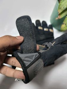 Hand Gloves