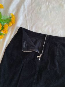 Corduroy Black Skirt🖤