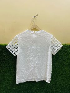 ELEGANT WHITE TOP FOR WOMEN