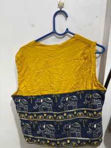 Navratri Tie-Front Crop Top