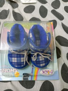 New Baby Shoes With Socks Set