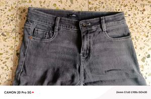 Zudio Pants For Small Kids 10/12 Years.