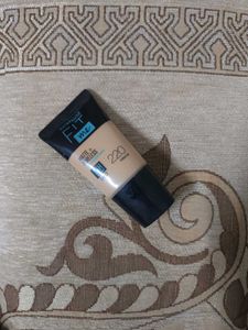 Maybelline Fit Me Foundation- Shade 220